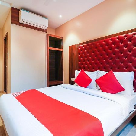 OYO 70475 Hotel Sea Breeze Mumbai Exterior foto