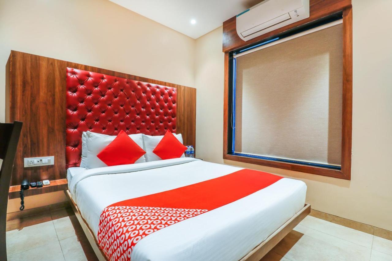 OYO 70475 Hotel Sea Breeze Mumbai Exterior foto