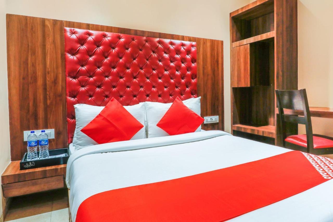 OYO 70475 Hotel Sea Breeze Mumbai Exterior foto
