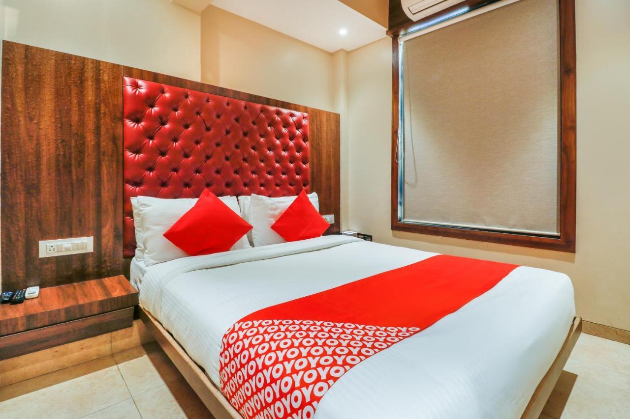 OYO 70475 Hotel Sea Breeze Mumbai Exterior foto